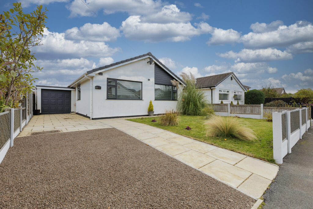 estate-agent-3-bed-detached-bungalow-for-sale-in-lowton
