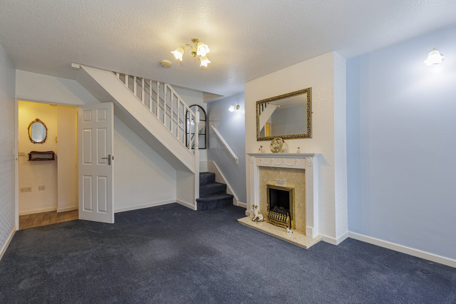 3 bed bungalow for sale in leigh
