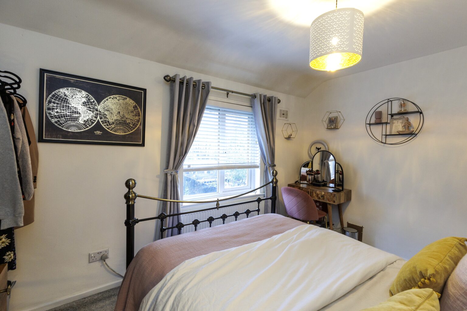 3 bedroom semi-detached house for sale in Newton-le-Willows
