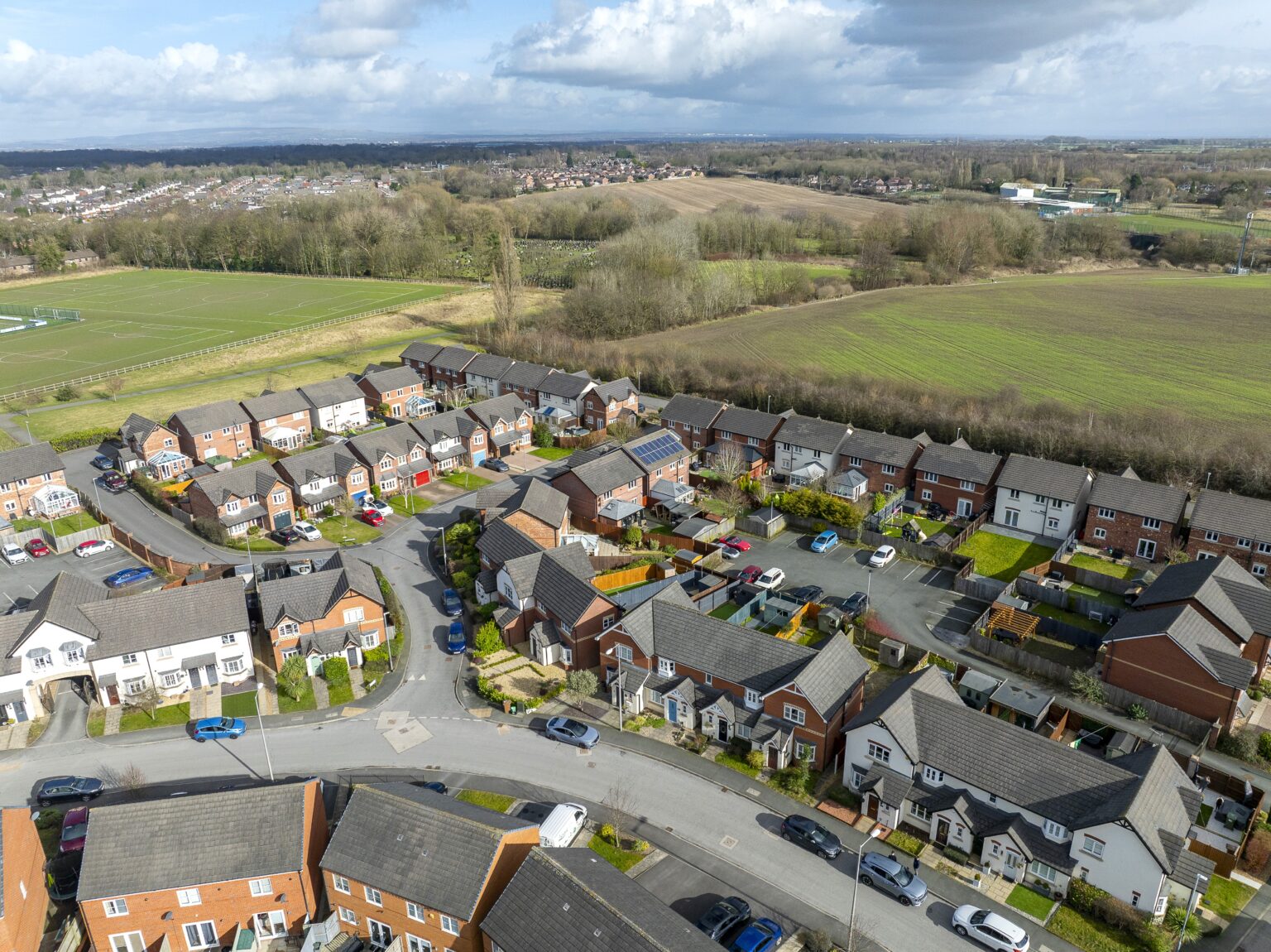 2 bed terraced house for sale in Newton-le-willows