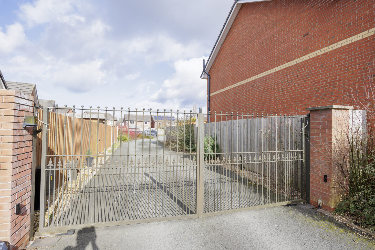 2 bed terraced house for sale in Newton-le-willows