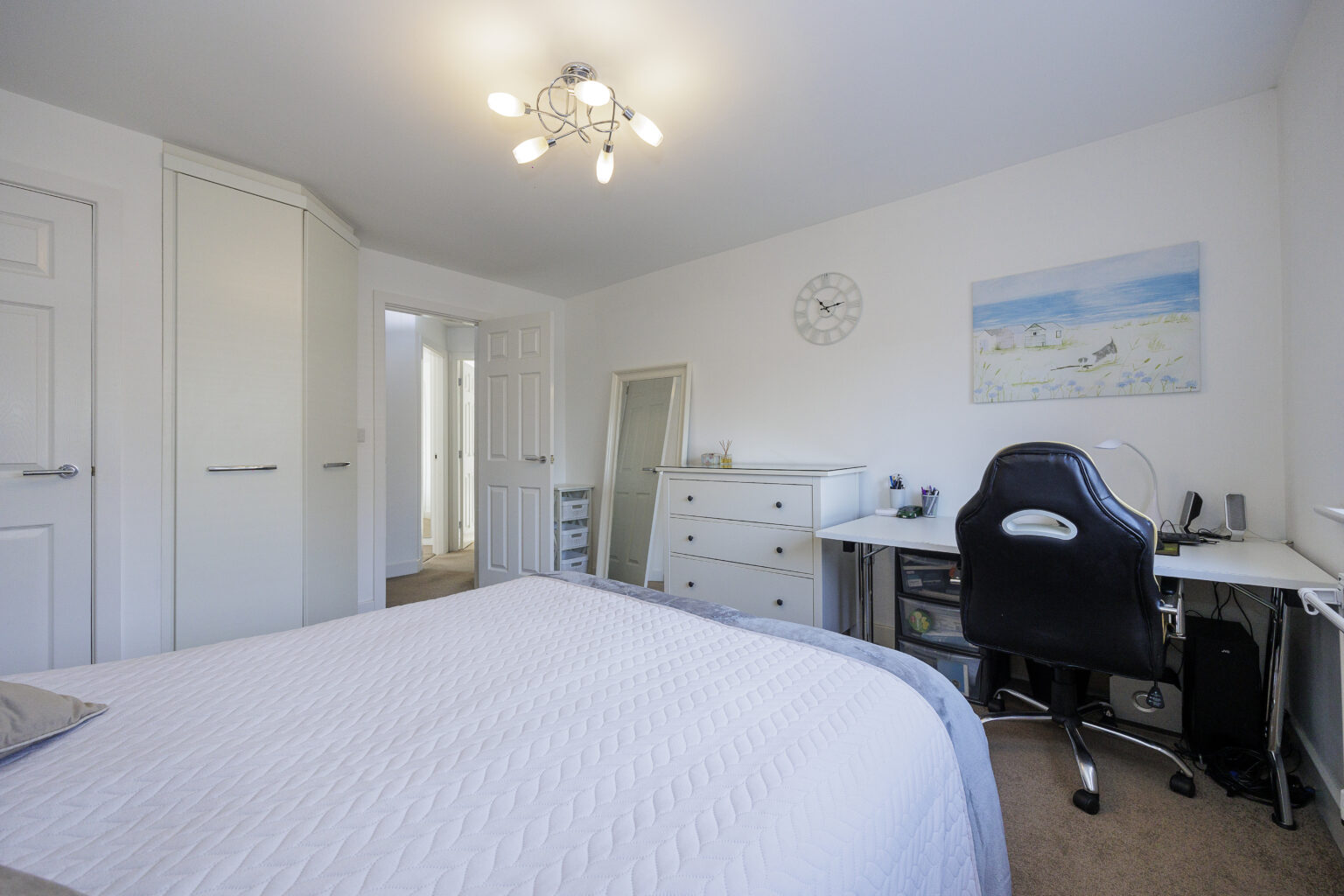 2-Bedroom House For Sale with Lake View in Newton-le-Willows
