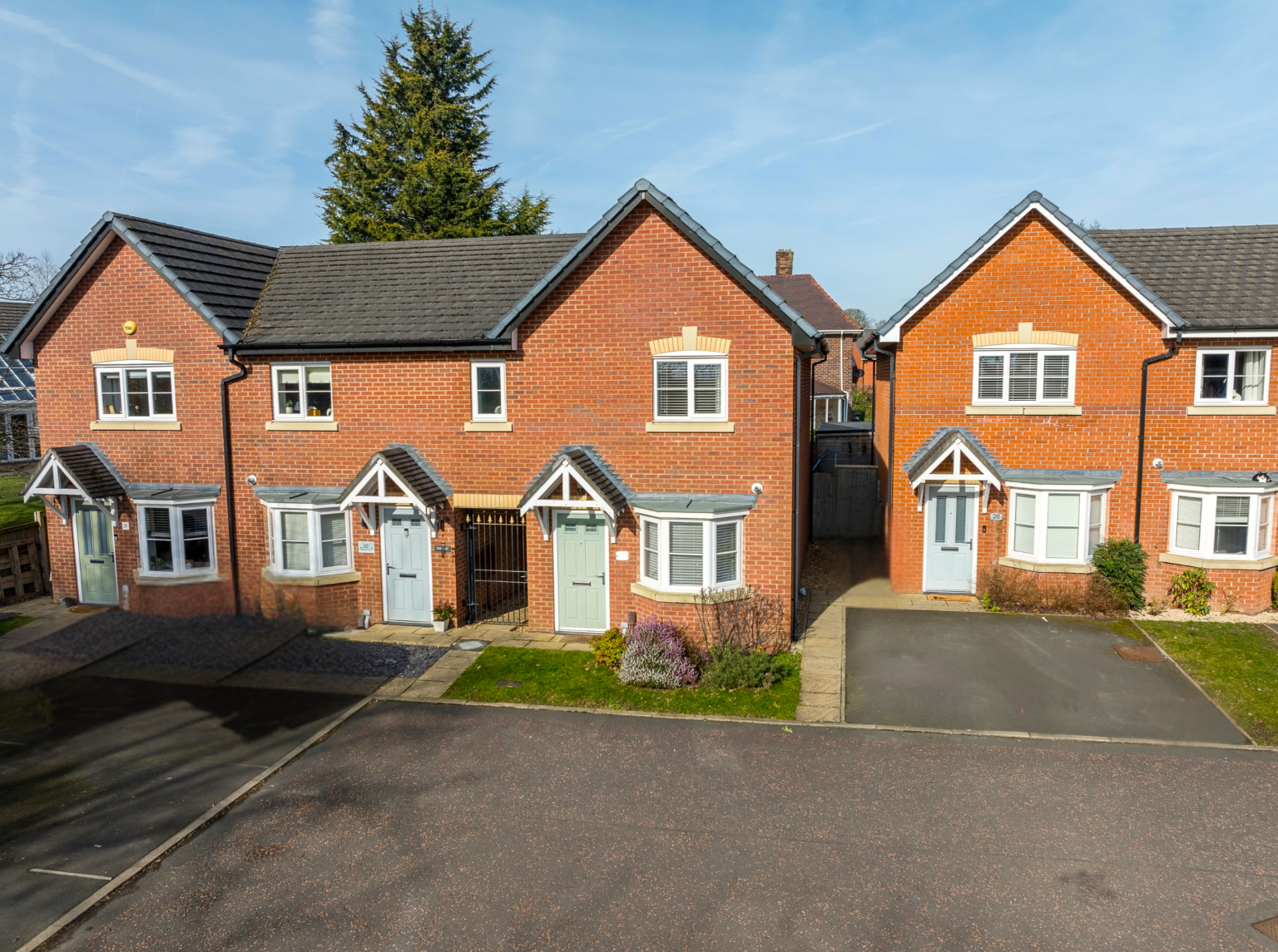 2-Bedroom House For Sale with Lake View in Newton-le-Willows