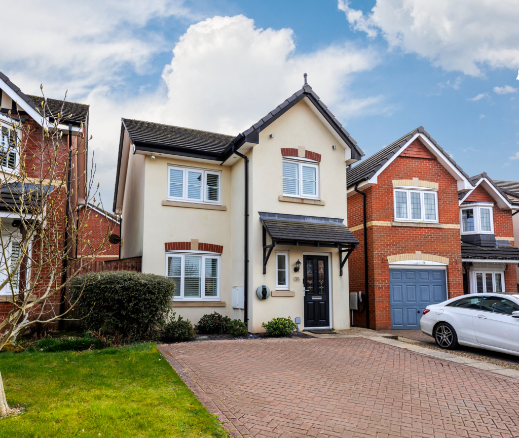 3 bed detached house for sale newton-le-willows