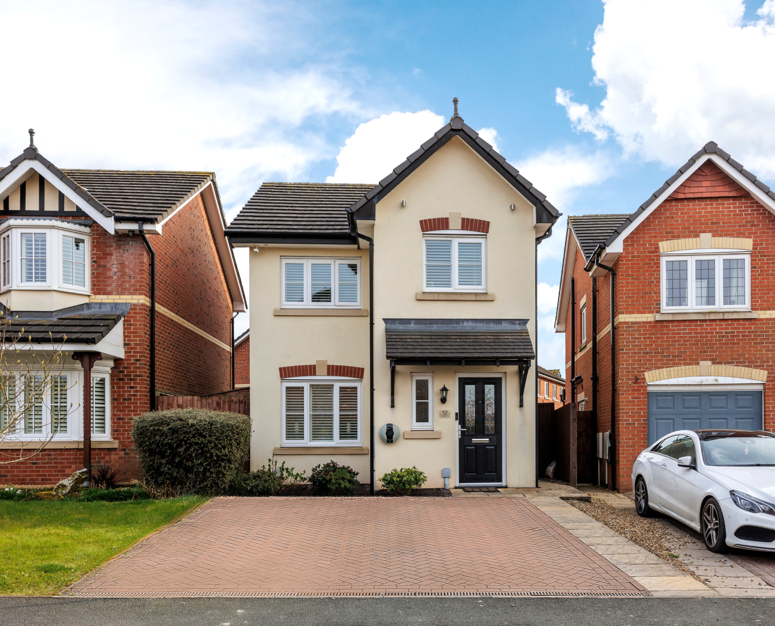 3 bed detached house for sale newton-le-willows