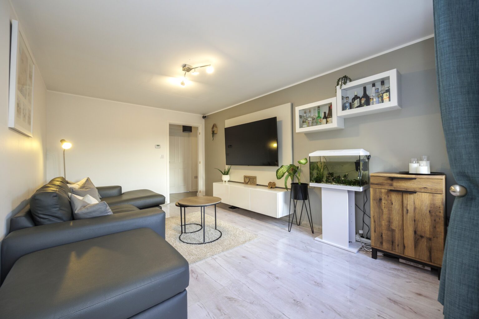 3 Bedroom Detached Property For Sale in Leigh- WN7