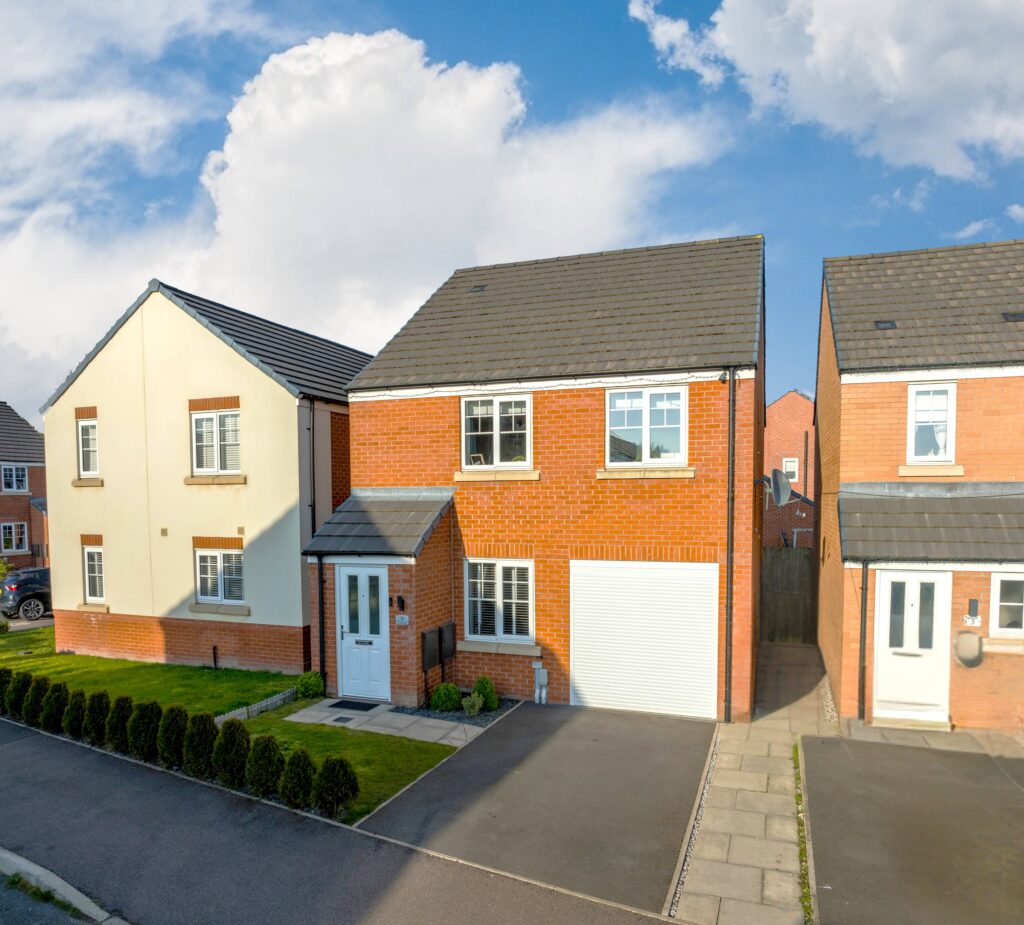 3 Bedroom Detached Property For Sale in Leigh- WN7