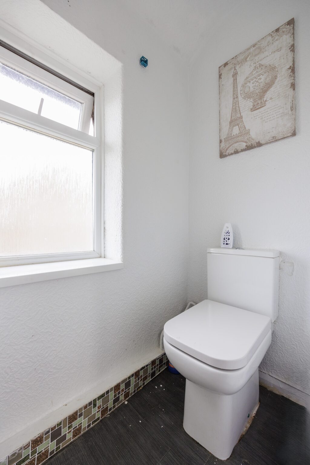 Spacious and Well-Maintained 3 Bedroom End Terraced Home For Sale in Golborne (WA3)