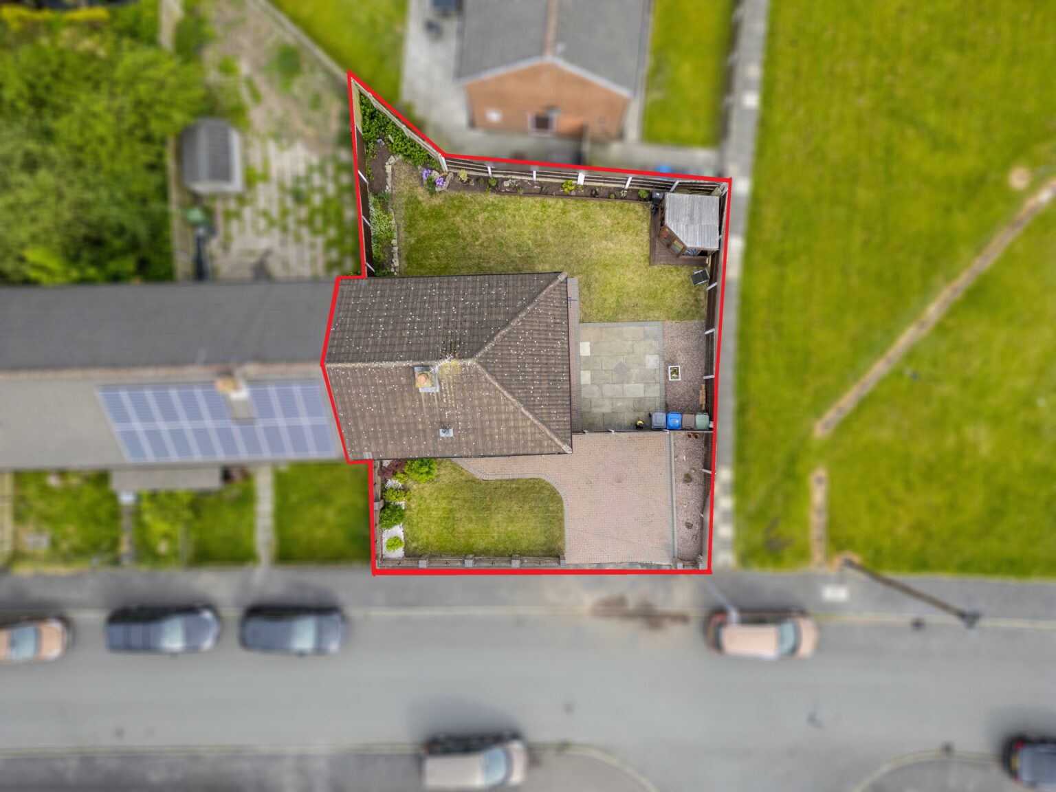 Spacious and Well-Maintained 3 Bedroom End Terraced Home For Sale in Golborne (WA3)