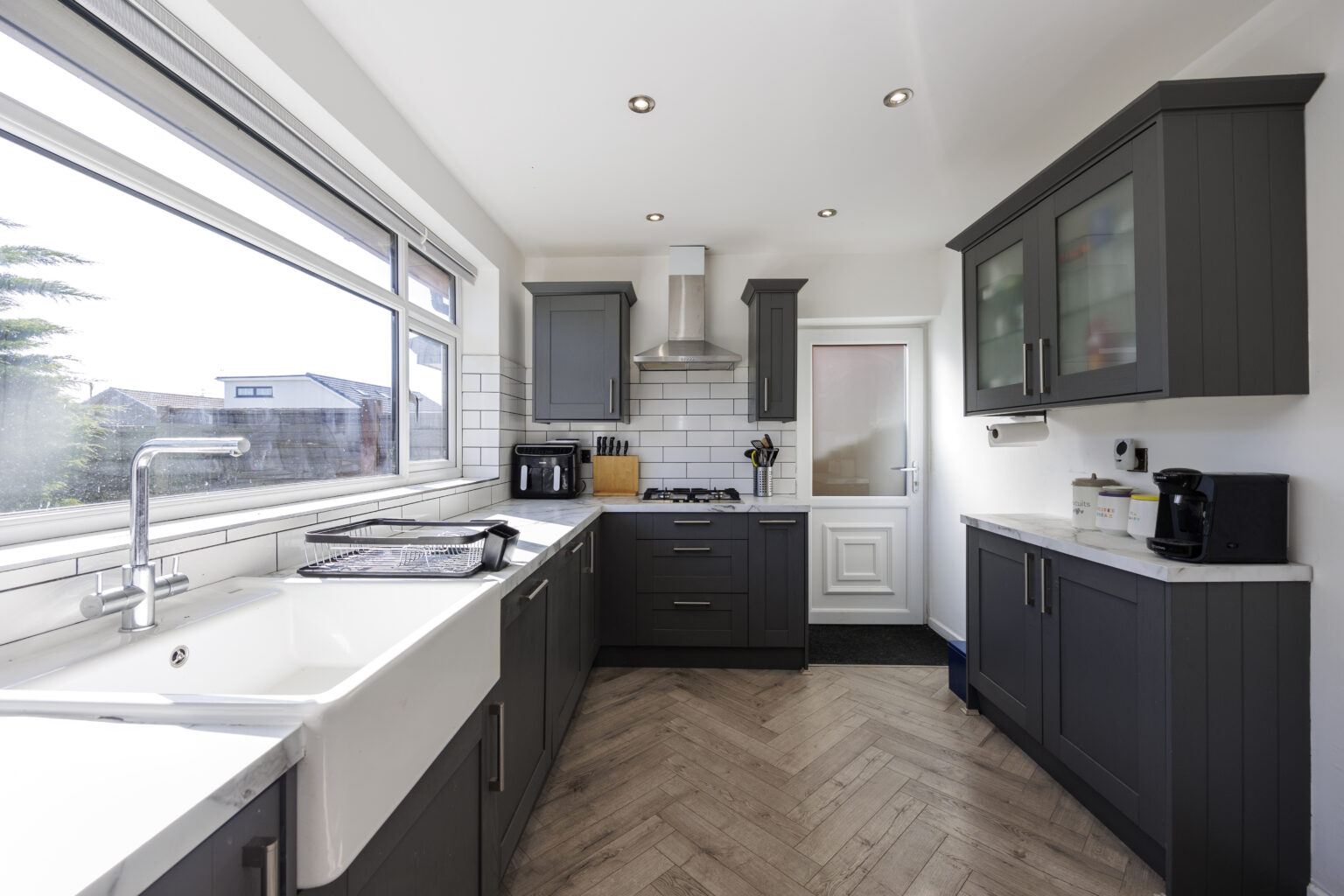pacious 5 Bedroom Detached Home with Self-Contained Extension For Sale in Lowton (WA3)