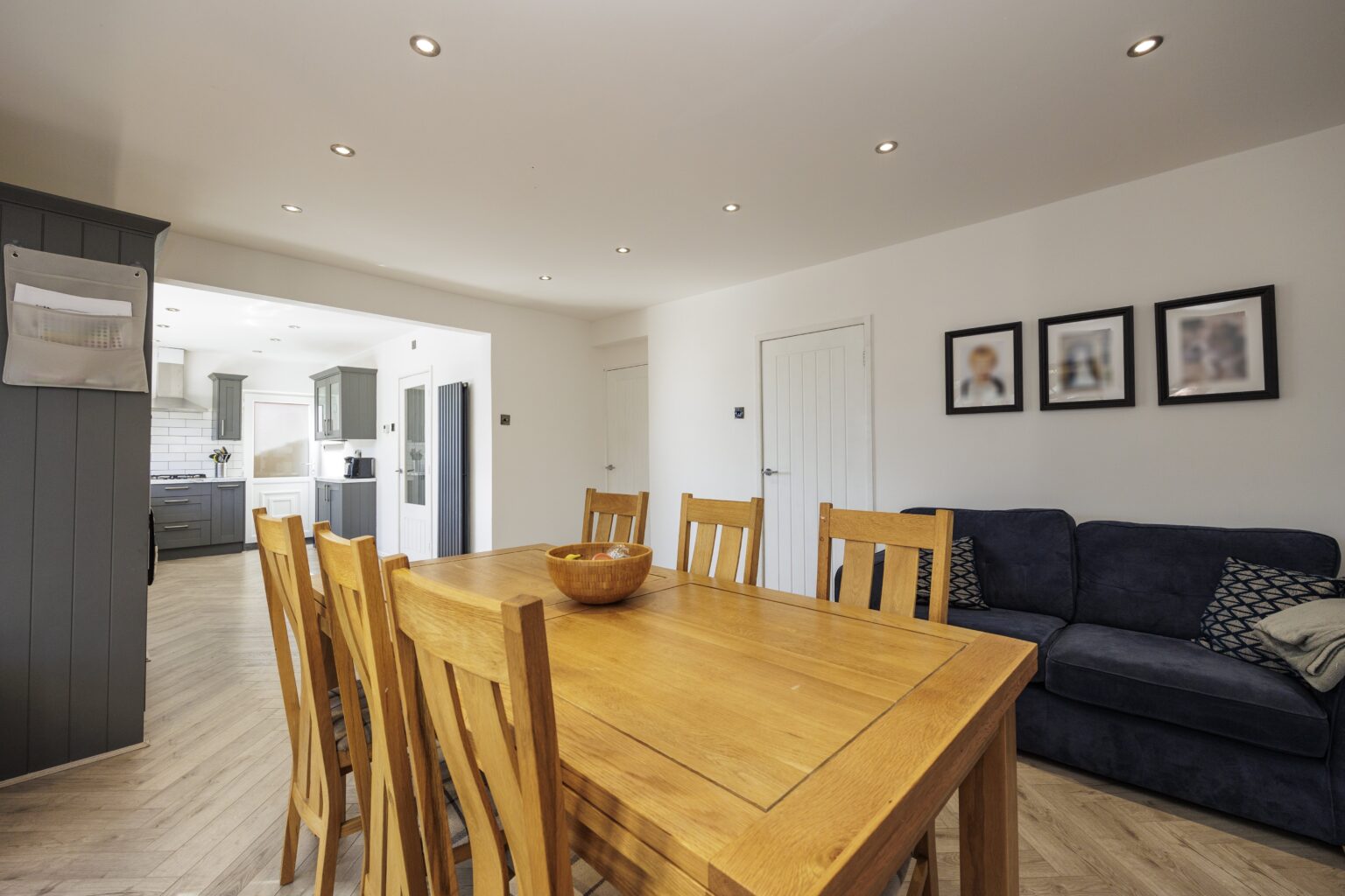 pacious 5 Bedroom Detached Home with Self-Contained Extension For Sale in Lowton (WA3)