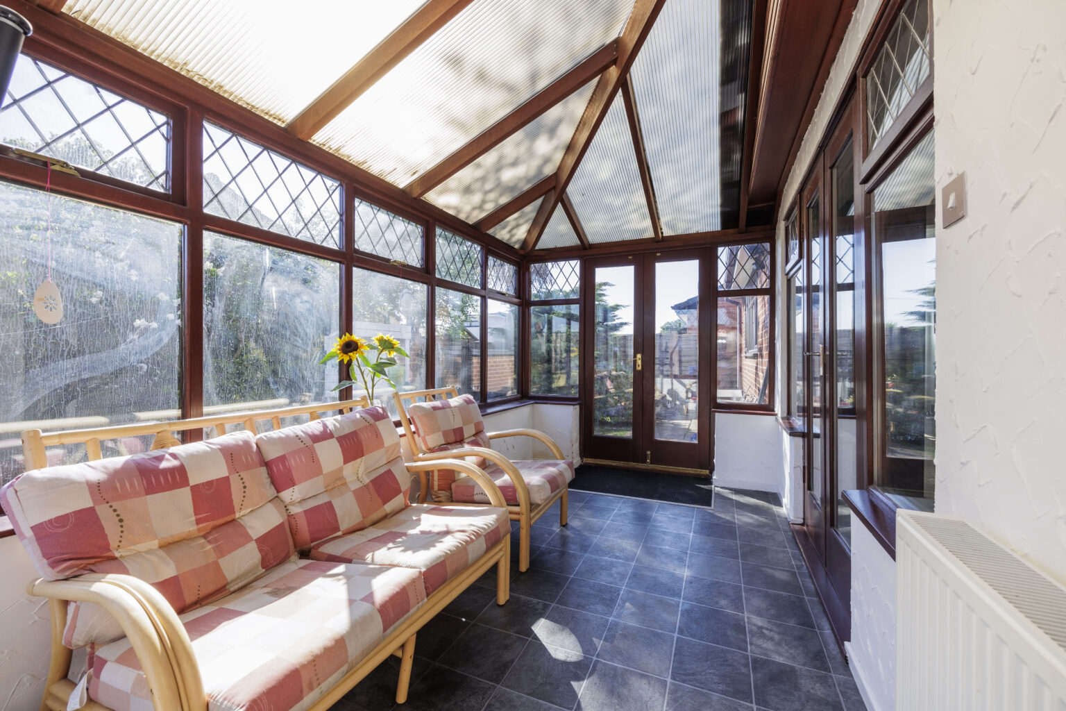 pacious 5 Bedroom Detached Home with Self-Contained Extension For Sale in Lowton (WA3)