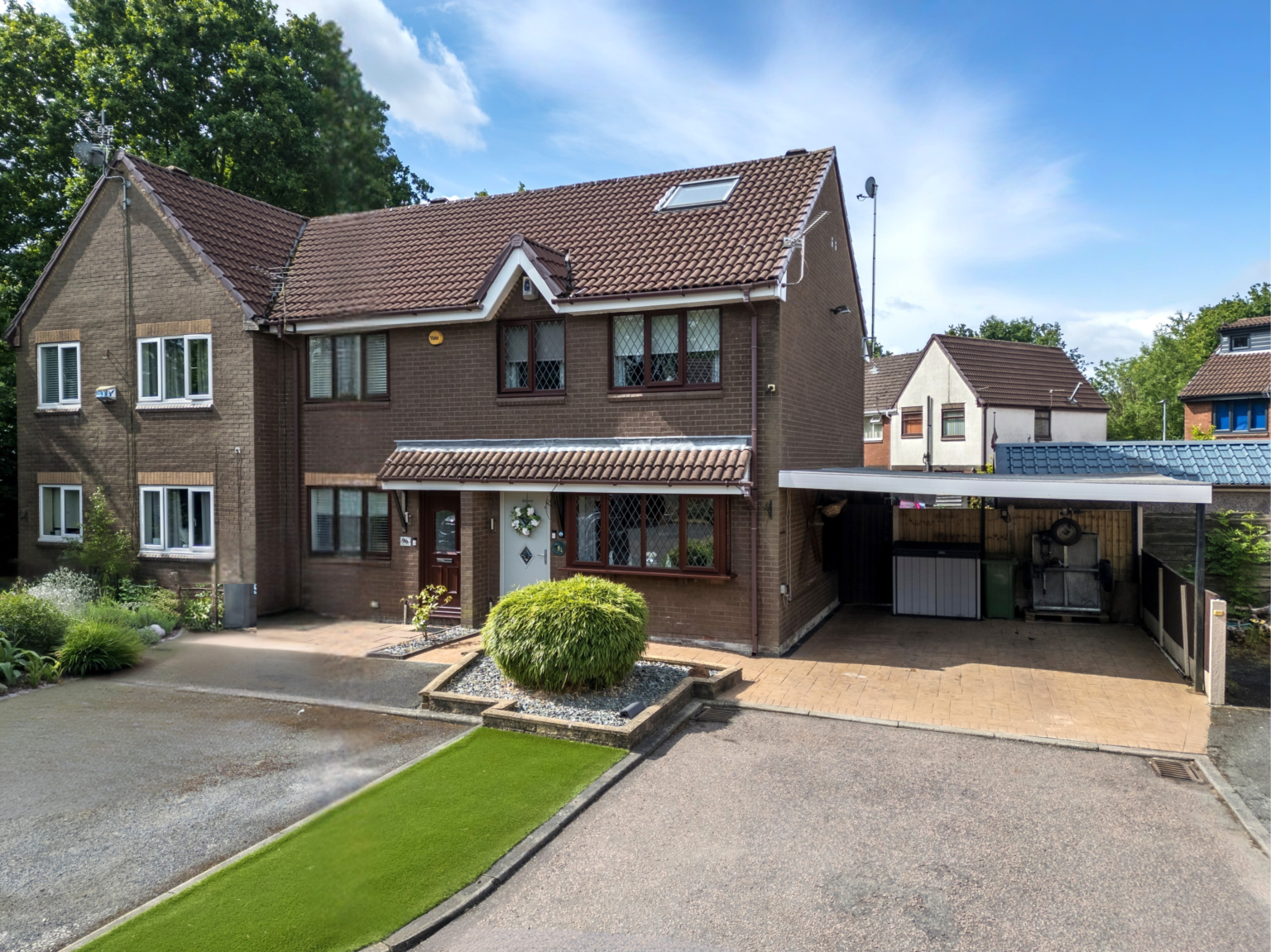 Beautiful 3 Bedroom End-Terraced Home For Sale in Callands, Warrington
