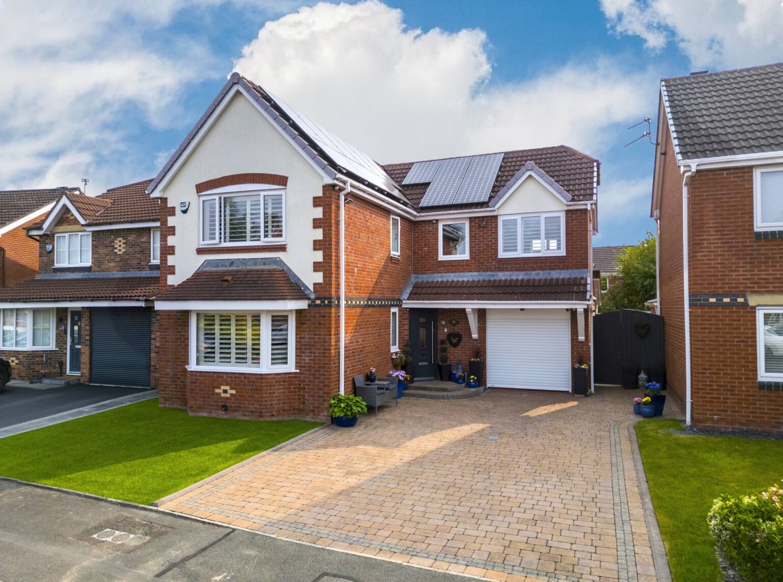 outstanding 4 bedroom detached family home for sale on Anemone Way, St. Helens