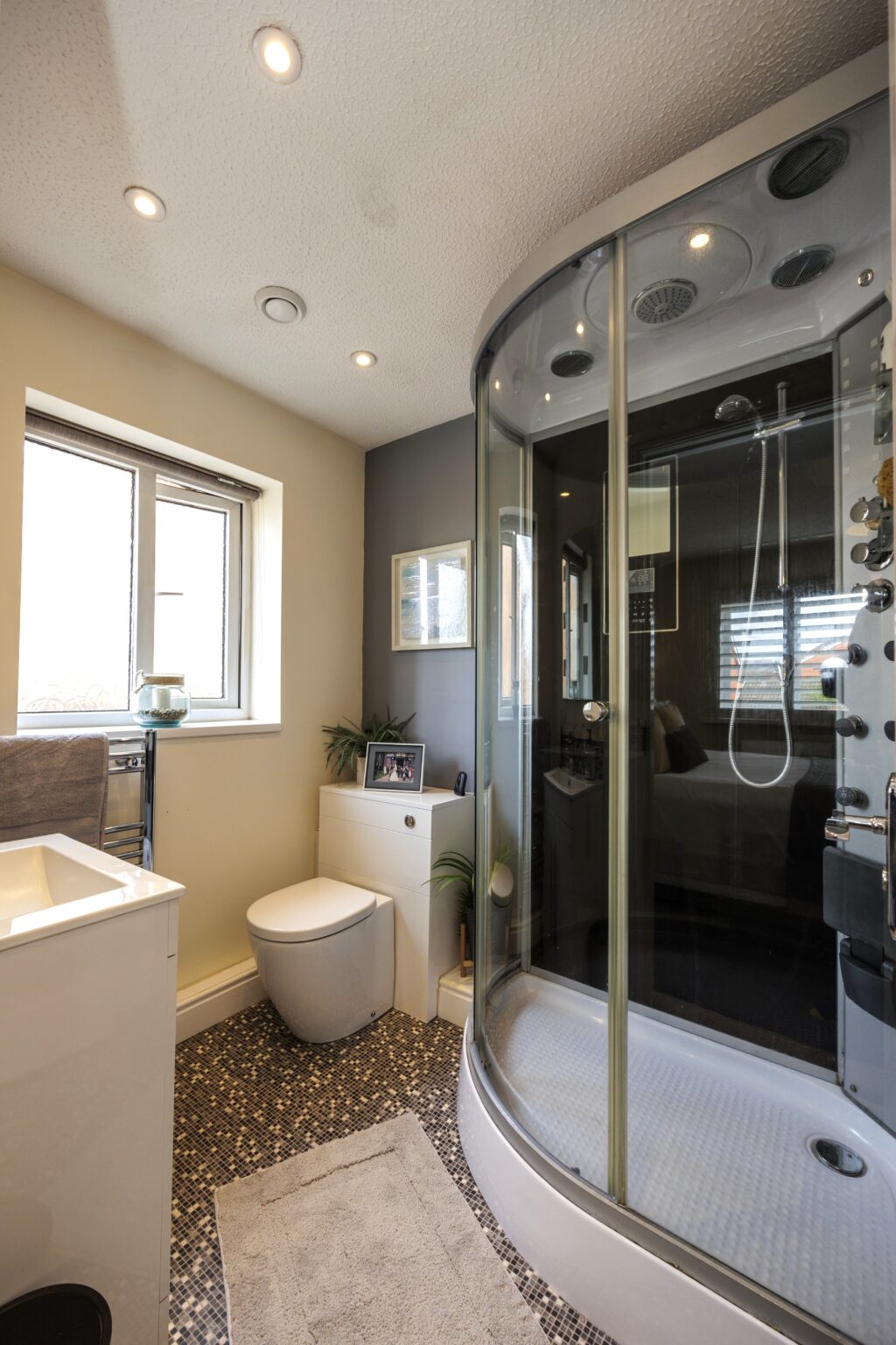 outstanding 4 bedroom detached family home for sale on Anemone Way, St. Helens