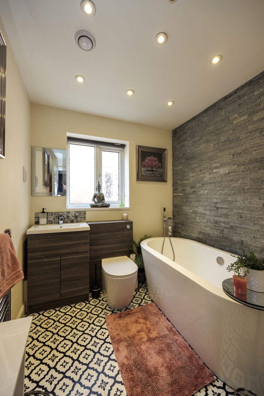outstanding 4 bedroom detached family home for sale on Anemone Way, St. Helens
