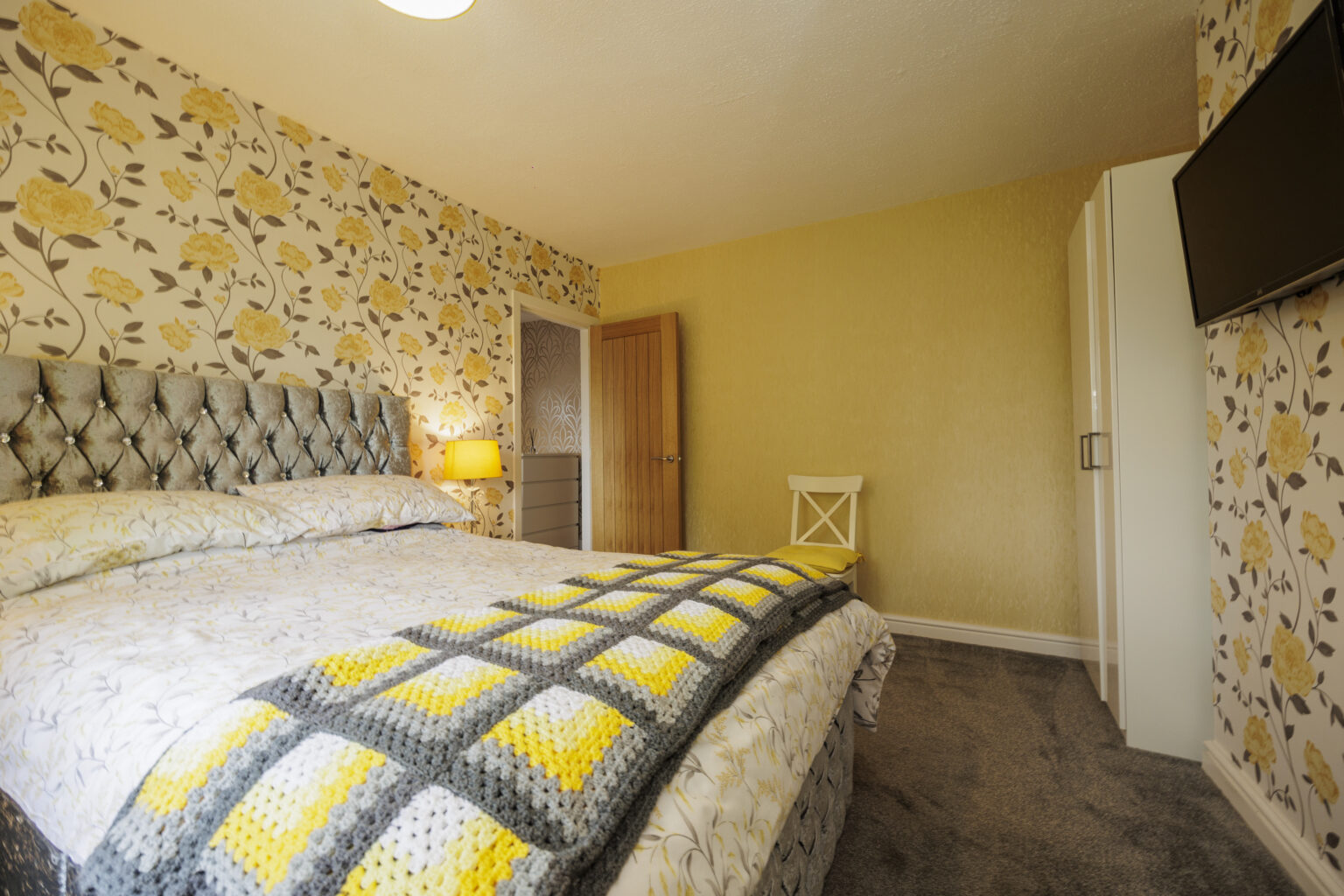 Spacious 3 Bedroom Semi-Detached Home For Sale in Newton-le-willows (WA12)