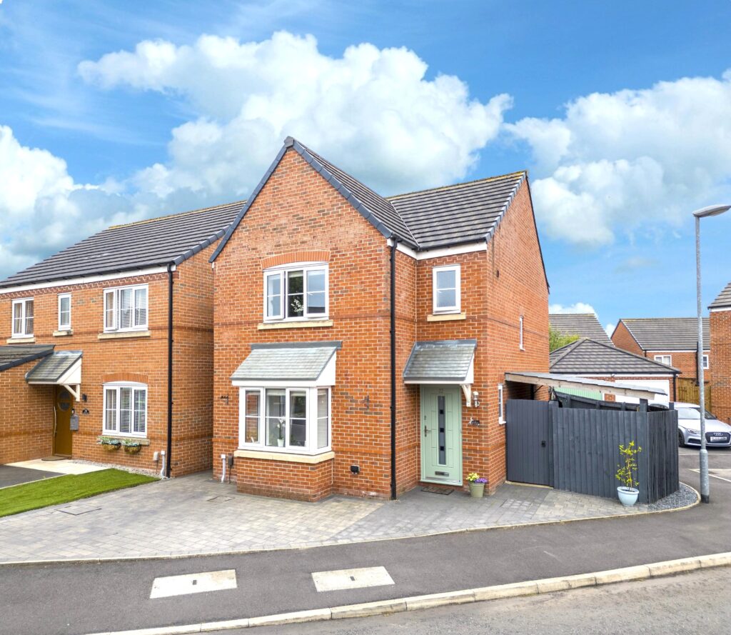 3 Bed Detached Home For Sale in Newton-Le-Willows (WA12)