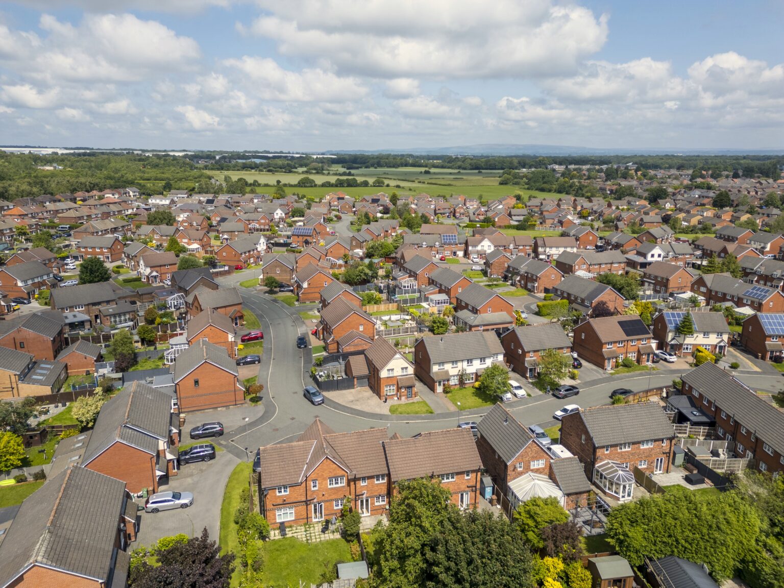 Charming 3 Bedroom End-Terraced Home For Sale in Newton-le-Willows (WA12)