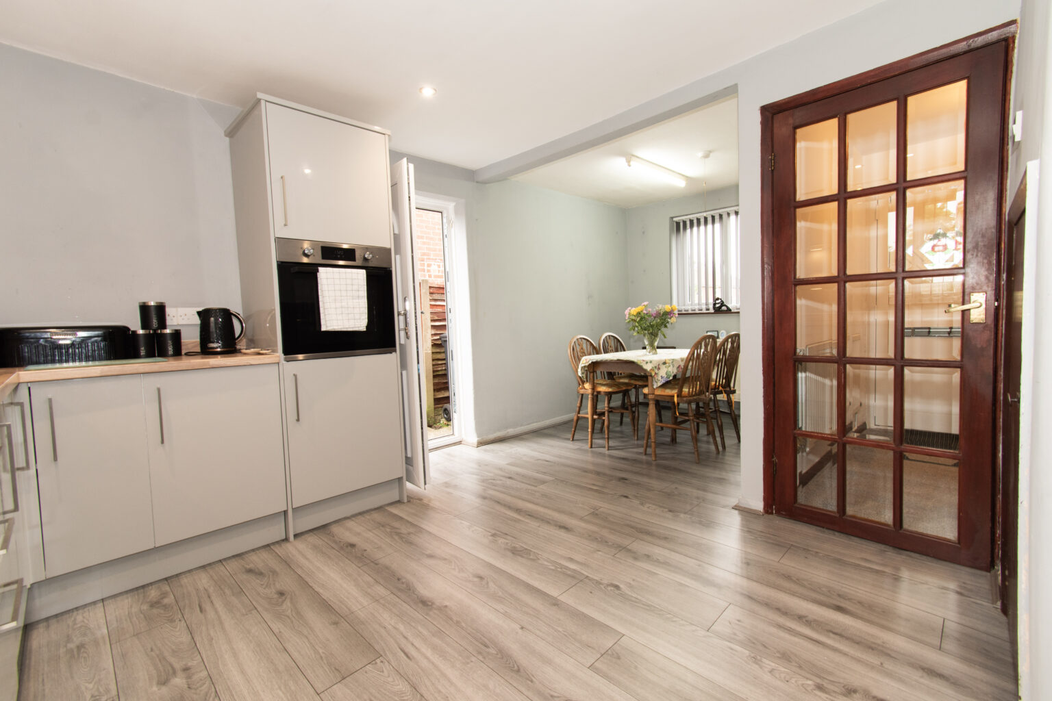 Beautiful and Generously Sized 3 Bedroom Semi-Detached House For Sale in Golborne (WA3)