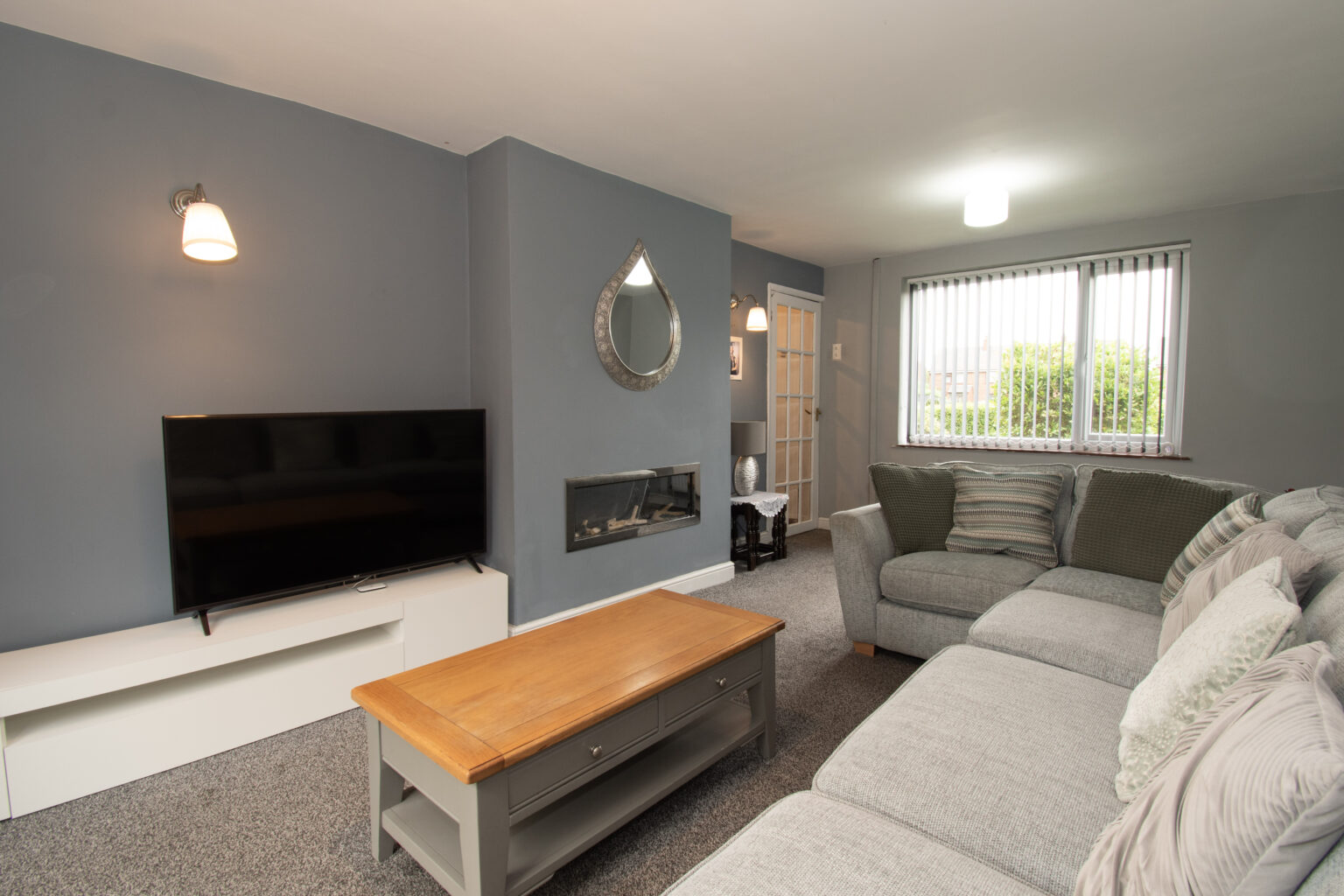 Beautiful and Generously Sized 3 Bedroom Semi-Detached House For Sale in Golborne (WA3)