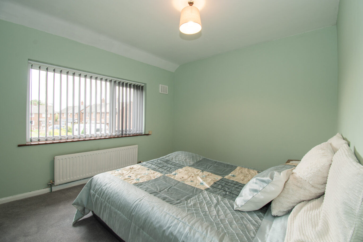Beautiful and Generously Sized 3 Bedroom Semi-Detached House For Sale in Golborne (WA3)