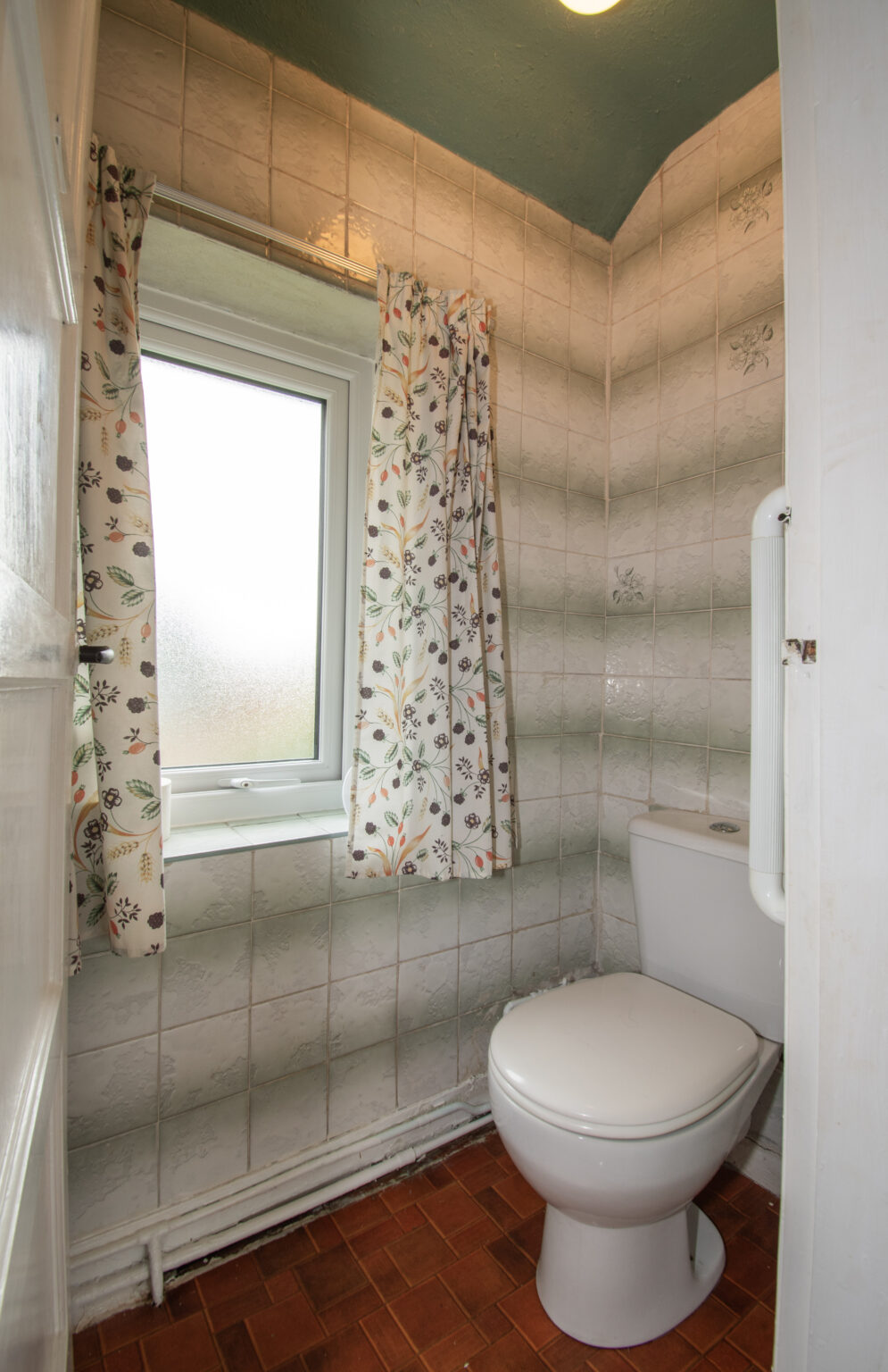 Beautiful and Generously Sized 3 Bedroom Semi-Detached House For Sale in Golborne (WA3)