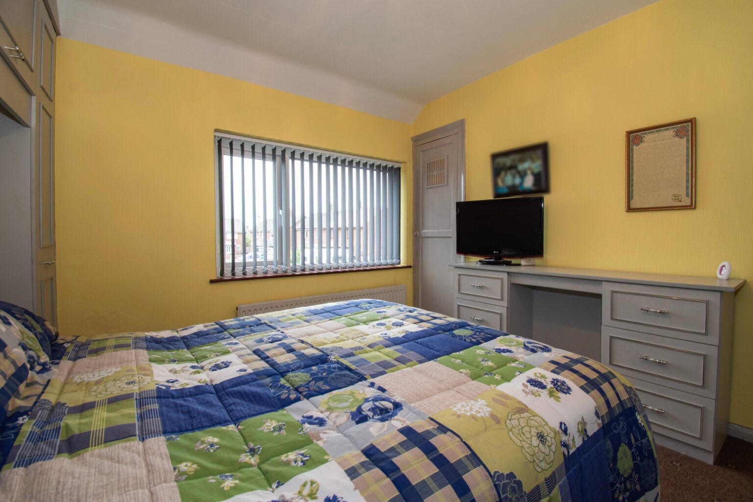 Beautiful and Generously Sized 3 Bedroom Semi-Detached House For Sale in Golborne (WA3)