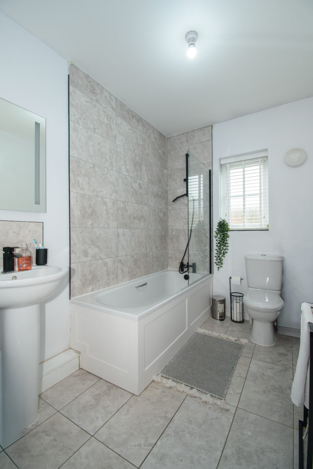 Spacious 4 Bedroom Detached Family Home For Sale in Newton-le-Willows (WA12)