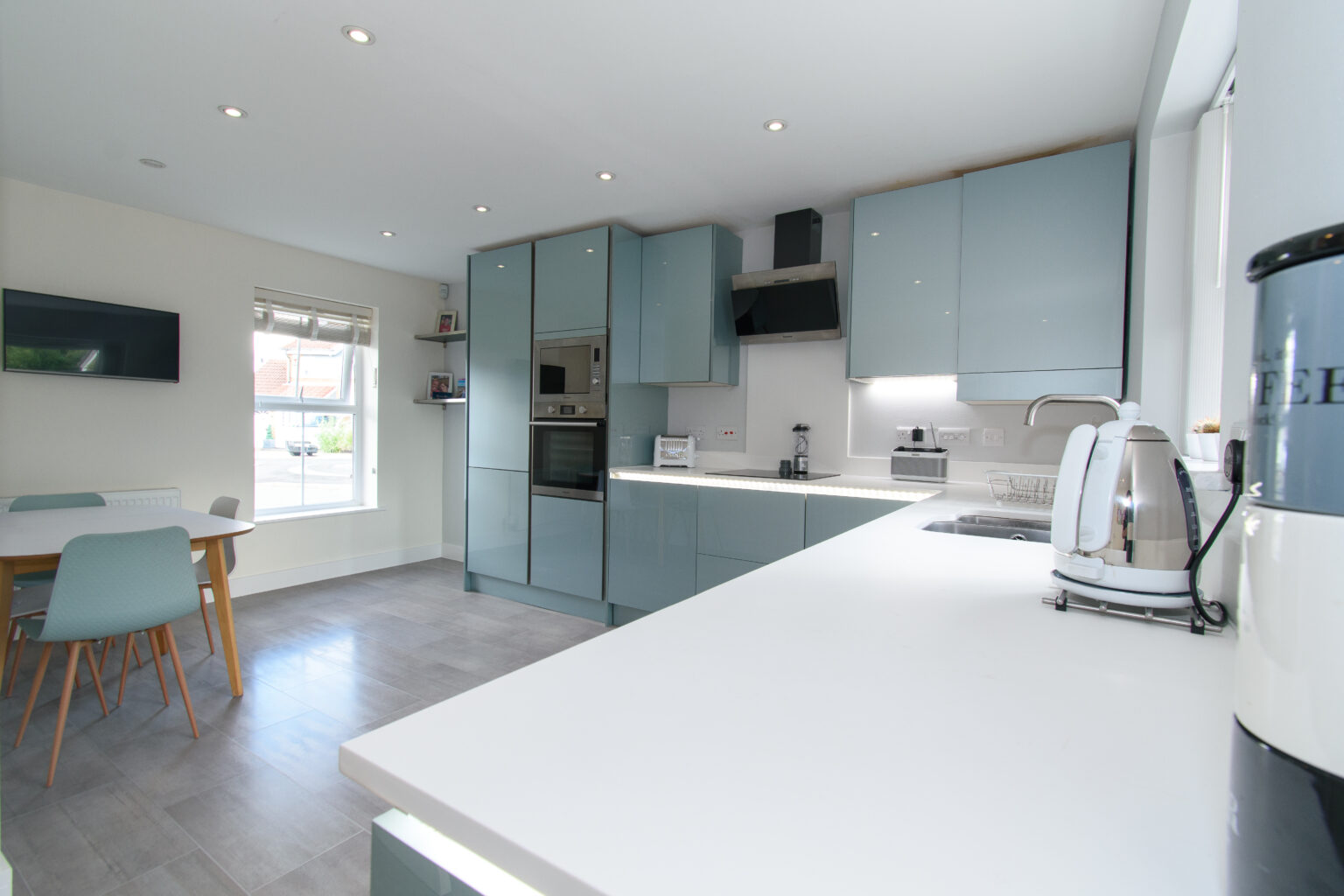 Beautifully Refurbished 4 Bedroom Detached Family Home For Sale in Lowton (WA3)
