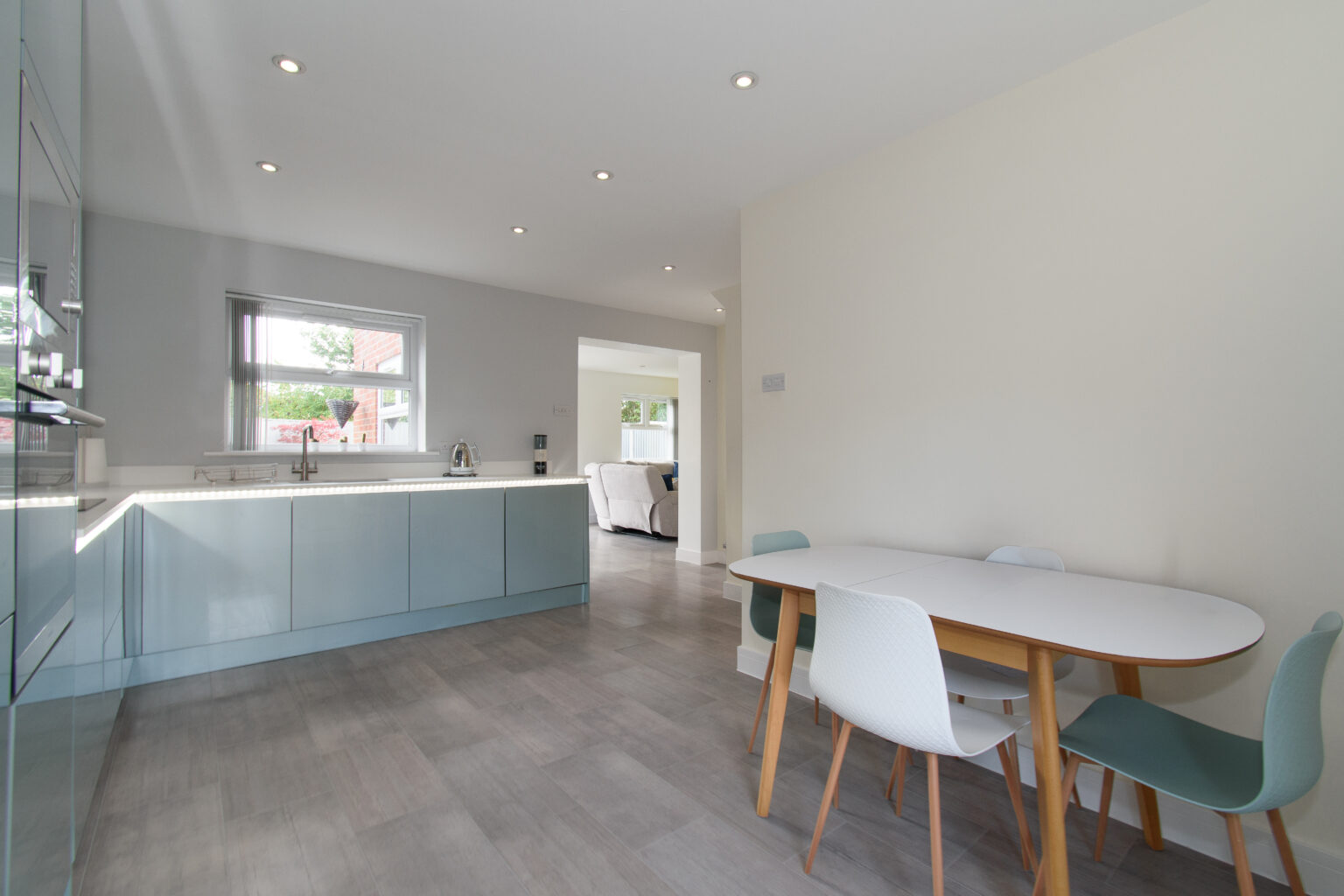 Beautifully Refurbished 4 Bedroom Detached Family Home For Sale in Lowton (WA3)
