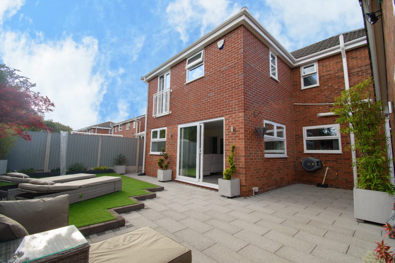 Beautifully Refurbished 4 Bedroom Detached Family Home For Sale in Lowton (WA3)