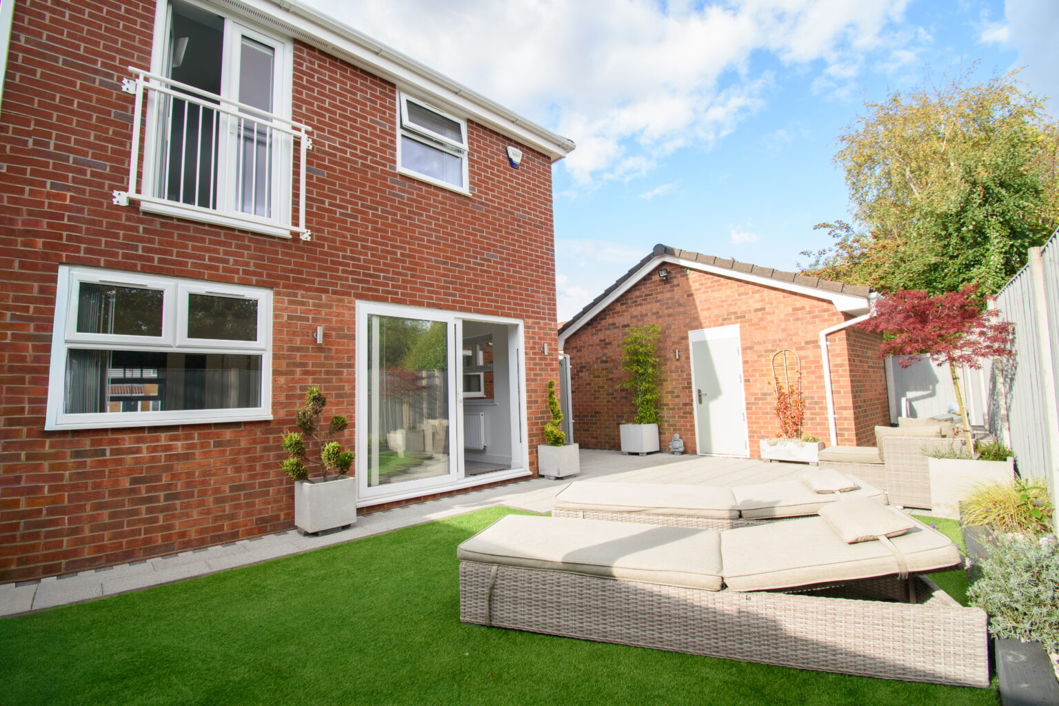 Beautifully Refurbished 4 Bedroom Detached Family Home For Sale in Lowton (WA3)