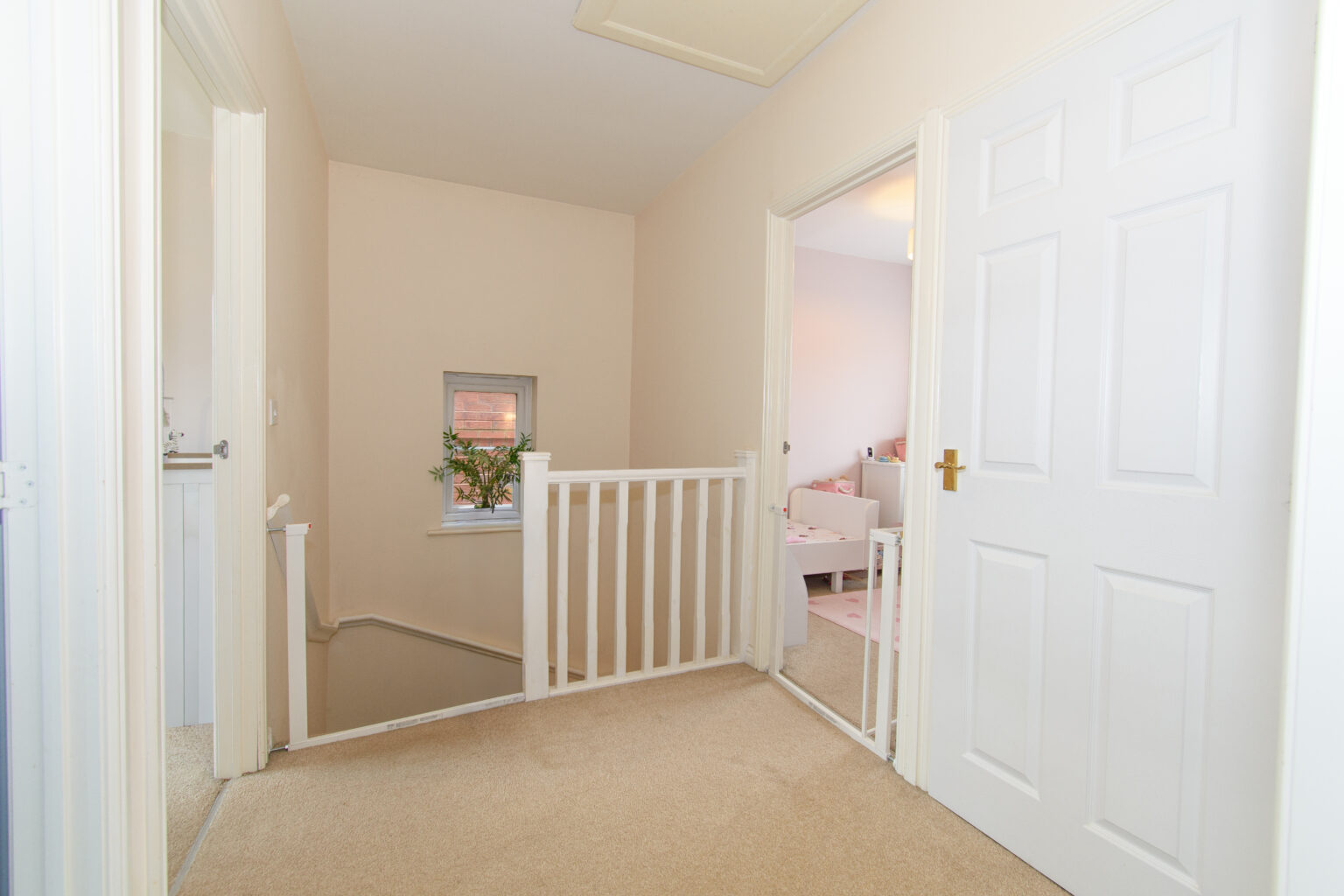 Spacious 4 Bedroom Detached Family Home For Sale in Newton-le-Willows (WA12)