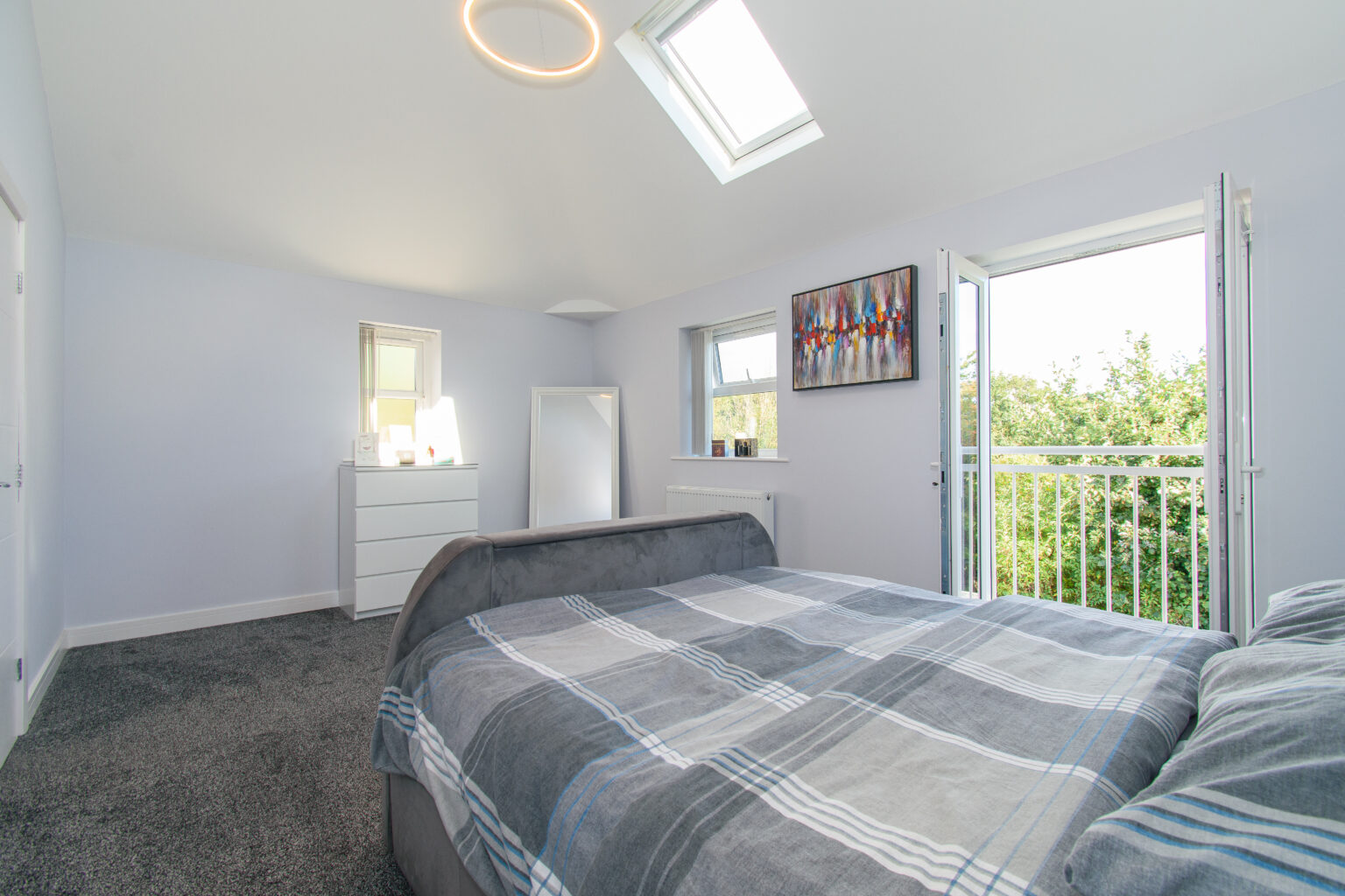 Beautifully Refurbished 4 Bedroom Detached Family Home For Sale in Lowton (WA3)