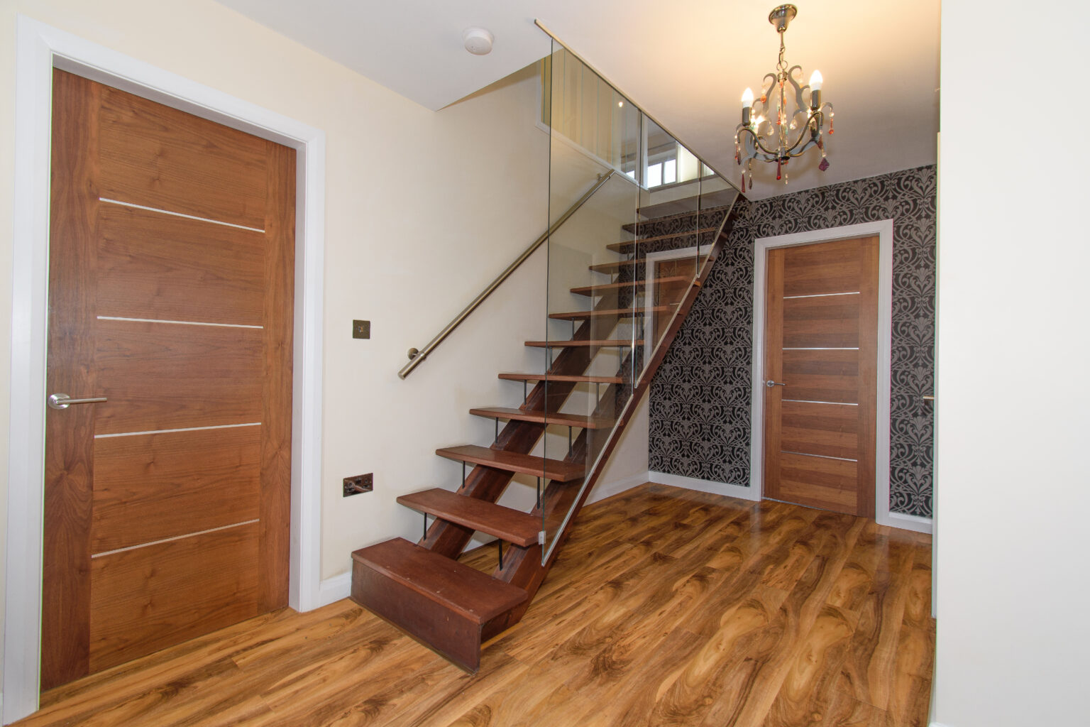 Modern 4/5 Bedroom Detached House For Sale in Haydock (WA11)