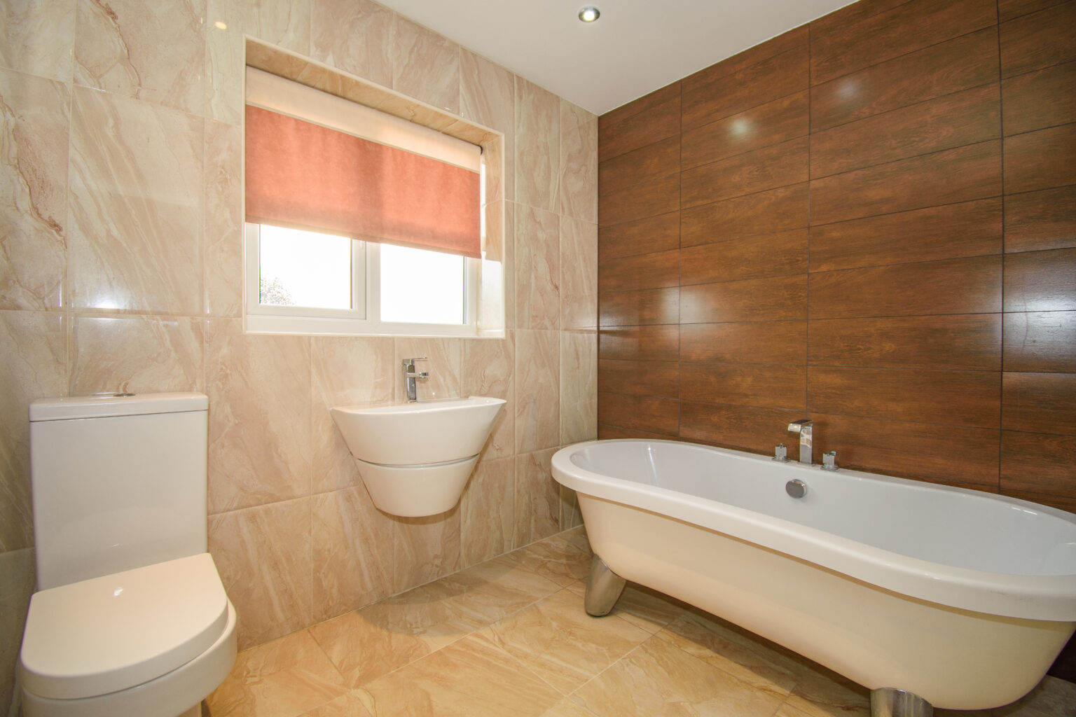 Modern 4/5 Bedroom Detached House For Sale in Haydock (WA11)