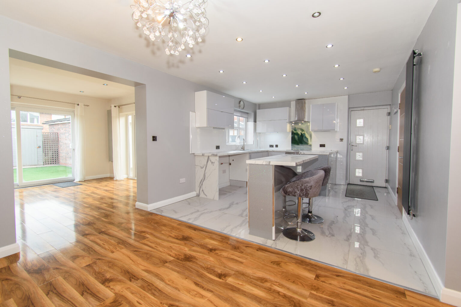 Modern 4/5 Bedroom Detached House For Sale in Haydock (WA11)