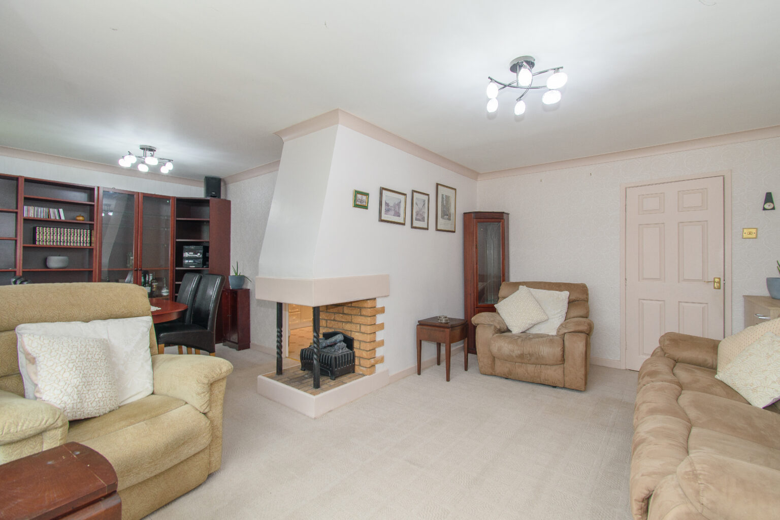 spacious 3-bedroom detached bungalow for sale in Leigh
