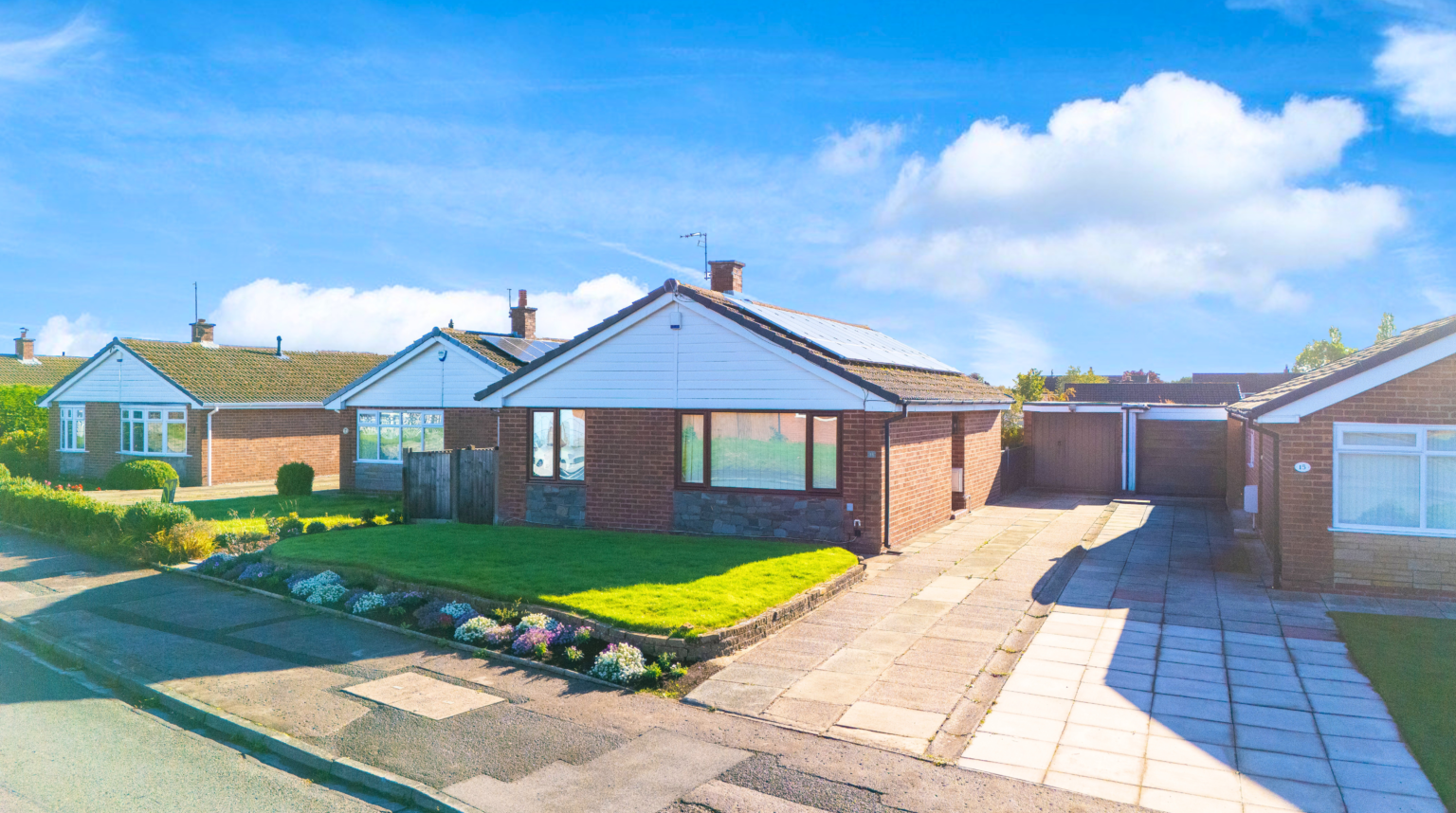 spacious 3-bedroom detached bungalow for sale in Leigh