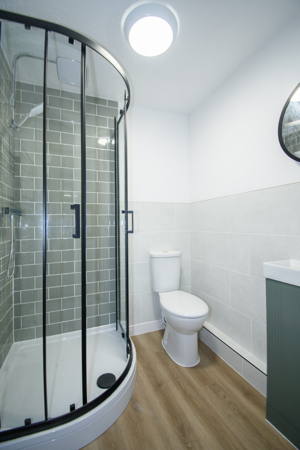 Luxury, Fully Renovated & Furnished 2 bedroom apartment To Let in Warrington town centre (WA1)