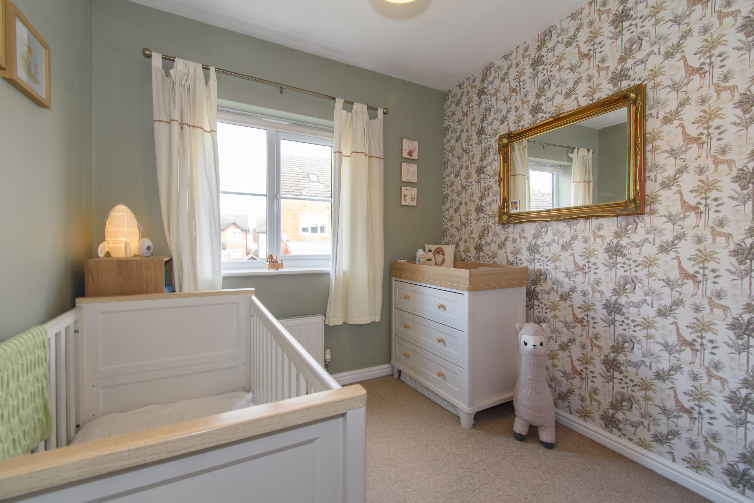 DSC_0921 Beautifully Updated 3 Bedroom Detached Home For Sale in Newton-Le-Willows (WA12)