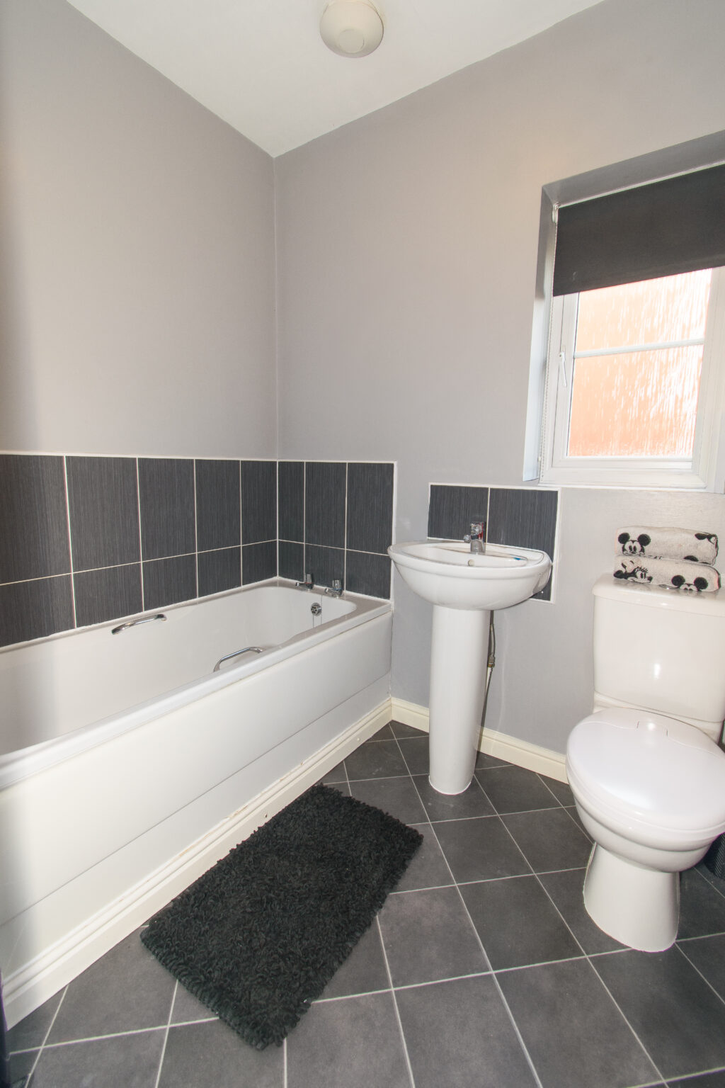 Beautifully Updated 3 Bedroom Detached Home For Sale in Newton-Le-Willows (WA12)
