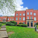 Luxury, Fully Renovated & Furnished 2 bedroom apartment To Let in Warrington town centre (WA1)