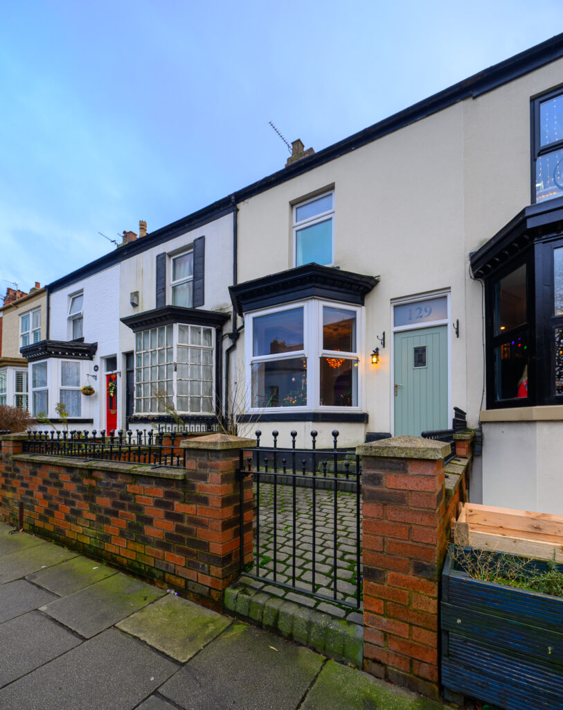 Characterful 2 Bedroom Mid-Terraced House For Sale in Newton-le-Willows (WA12)