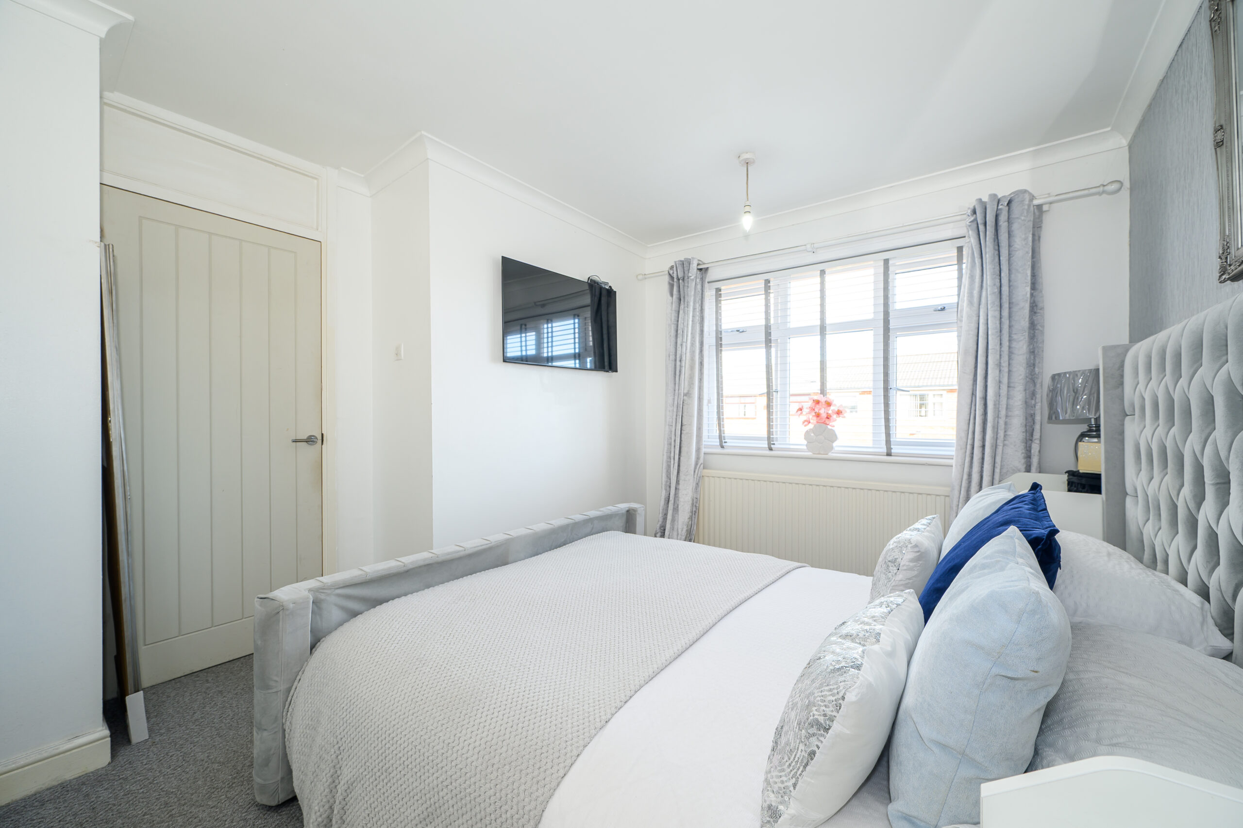 Beautifully Renovated 3 Bedroom Terraced Home For Sale in Newton-le-Willows (WA12) Beautifully Renovated 3 Bedroom Terraced Home For Sale in Newton-le-Willows (WA12)