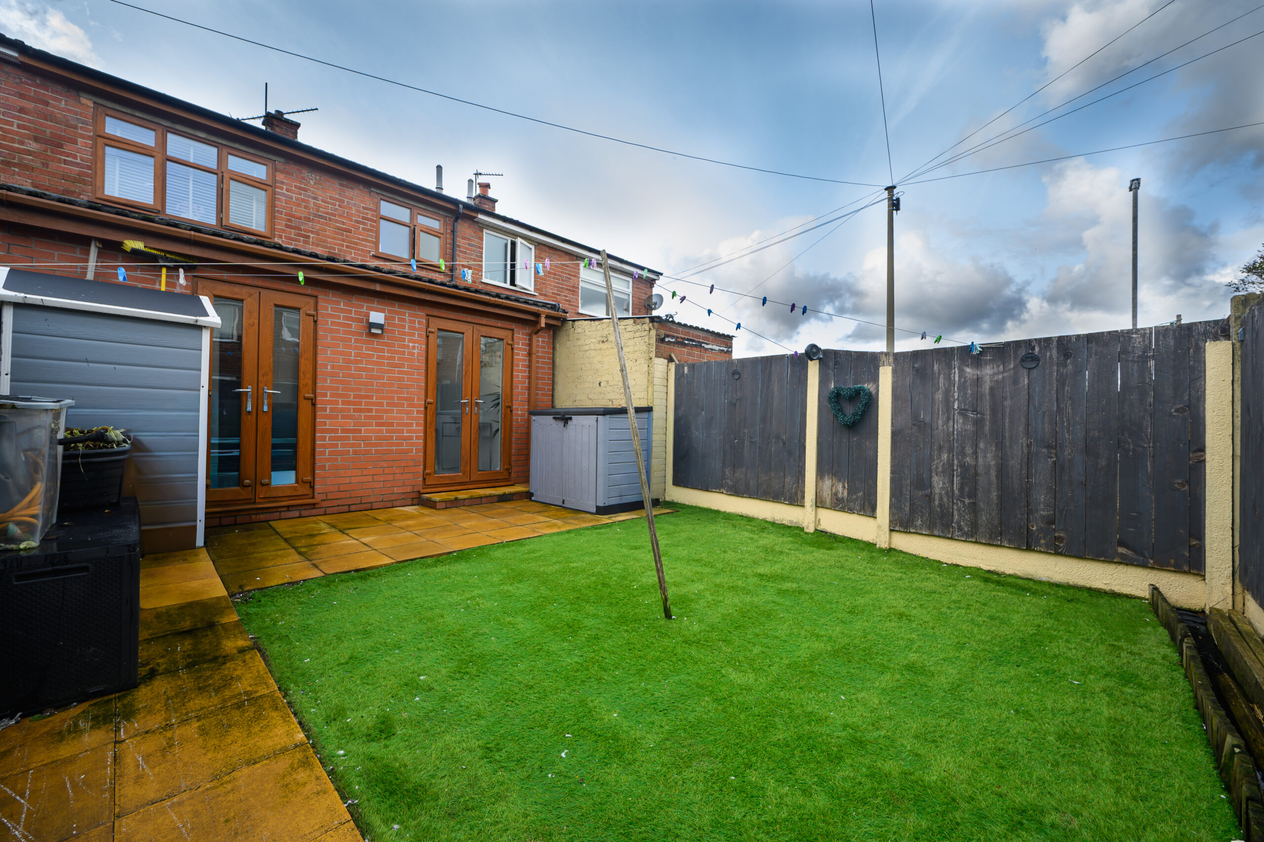 Beautifully Renovated 3 Bedroom Terraced Home For Sale in Newton-le-Willows (WA12) Beautifully Renovated 3 Bedroom Terraced Home For Sale in Newton-le-Willows (WA12)