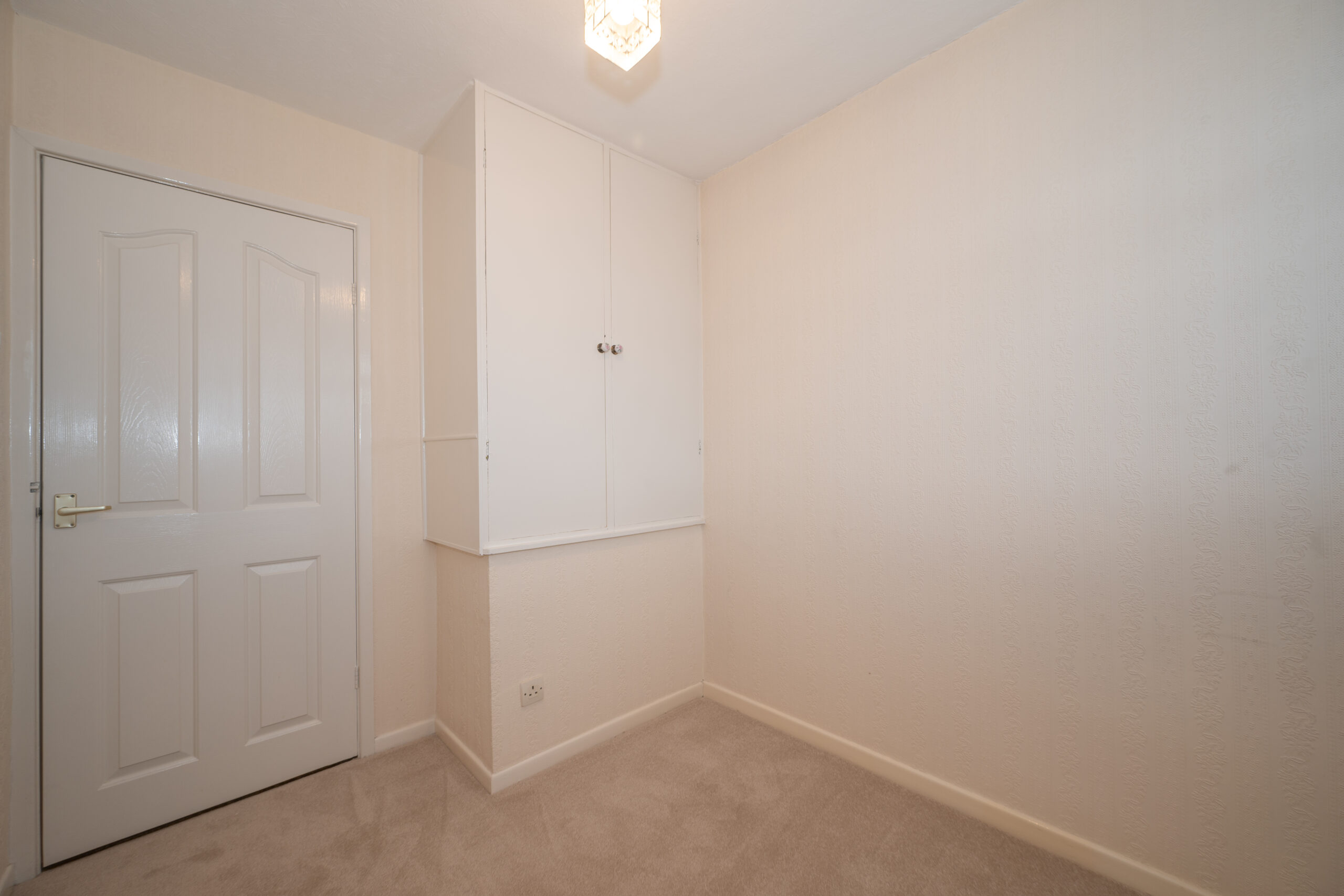 Beautifully Maintained 3 Bedroom Semi-Detached Home For Sale in Newton-Le-Willows (WA12) Beautifully Maintained 3 Bedroom Semi-Detached Home For Sale in Newton-Le-Willows (WA12)