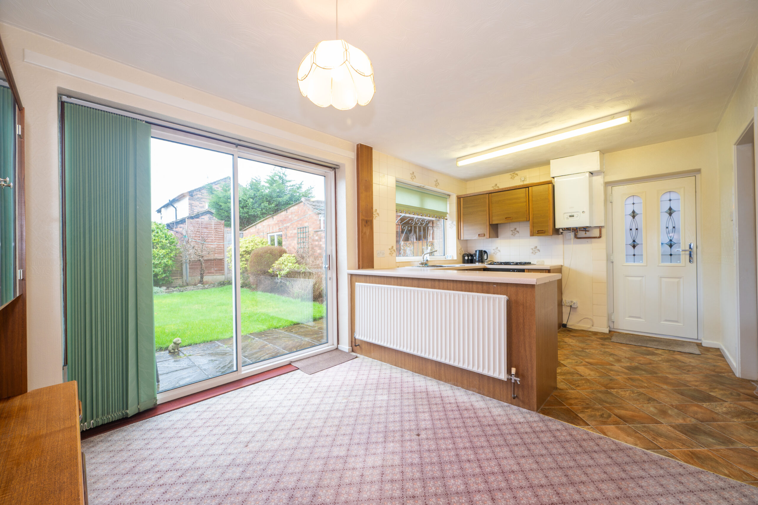 Beautifully Maintained 3 Bedroom Semi-Detached Home For Sale in Newton-Le-Willows (WA12) Beautifully Maintained 3 Bedroom Semi-Detached Home For Sale in Newton-Le-Willows (WA12)