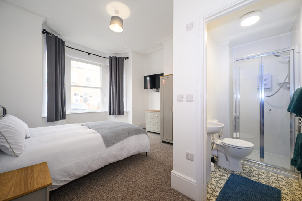 Luxury En-Suite Rooms to Rent – Market Street, Newton-le-Willows (WA12)- Racey Estates